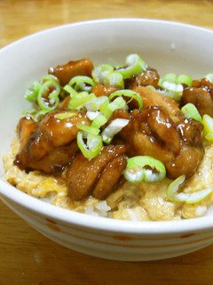とろ玉と焼き鳥の親子丼-レシピのメイン写真
