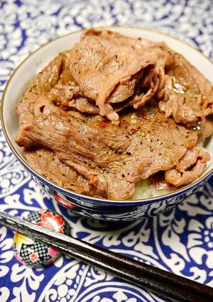 簡単！ペーパーステーキ丼-レシピのメイン写真