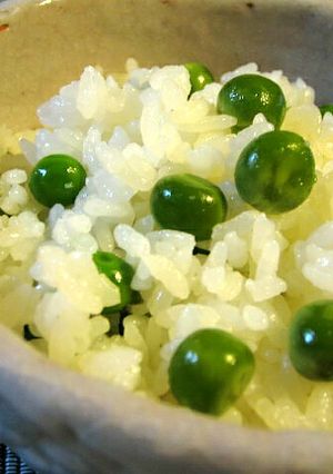 春の楽しみ♪豆ご飯（グリーンピースご飯）-レシピのメイン写真