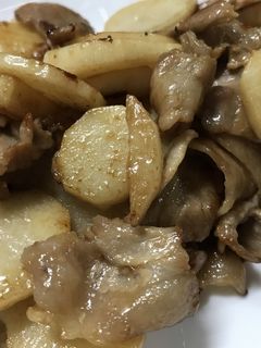山芋と豚バラ炒め 麺つゆで簡単美味しい-レシピのメイン写真