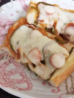 食パンでピザトースト*-レシピのメイン写真