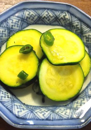 ズッキーニの浅漬け　（青唐辛子）-レシピのメイン写真