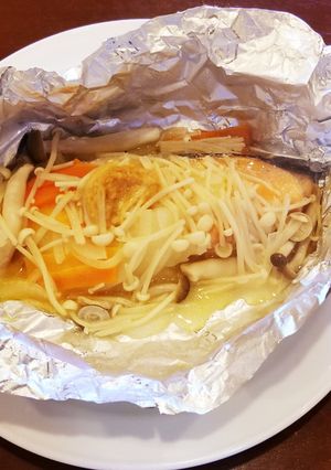 ご飯泥棒！鮭の味噌バターホイル焼き☆-レシピのメイン写真