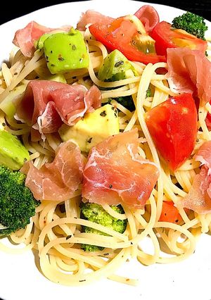 トマトとアボカドの生ハム冷製パスタ-レシピのメイン写真