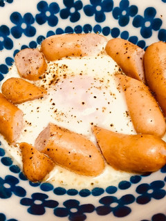 簡単!2分で朝食ウィンナーエッグ-レシピのメイン写真