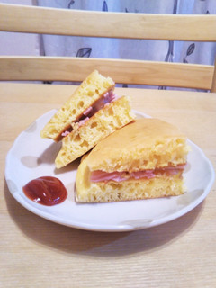 ハムとチーズのホットケーキサンド-レシピのメイン写真