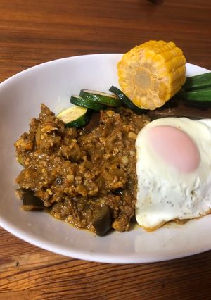 簡単 本格 夏野菜たっぷりのキーマカレー-レシピのメイン写真