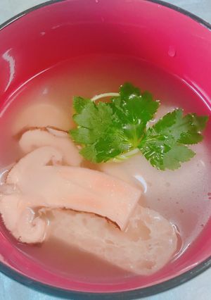 秋が待ち遠しい！松茸のお吸い物-レシピのメイン写真