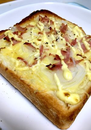 簡単朝食！オニオンチーズトースト-レシピのメイン写真