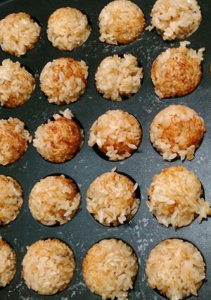 たこ焼き器で焼おにぎり-レシピのメイン写真