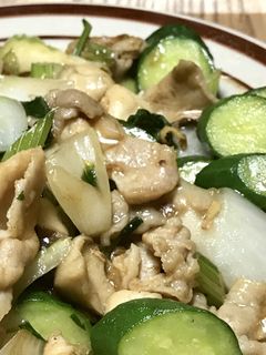 豚肉と鶏肉できゅうりとセロリの中華炒め-レシピのメイン写真