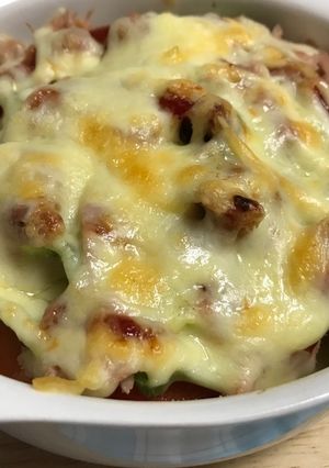 ピザの上の部分!?トマトのズボラ1人飯-レシピのメイン写真