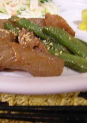 こんにゃく豚肉のゴマドレッシング炒め★-レシピのメイン写真