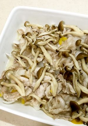 豚バラ肉とホワイトオニオンのレンチン蒸し-レシピのメイン写真