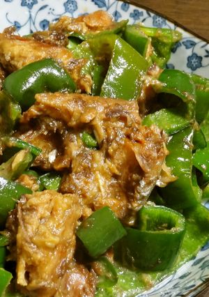 早い！サバ味噌煮缶とピーマンの炒り煮-レシピのメイン写真