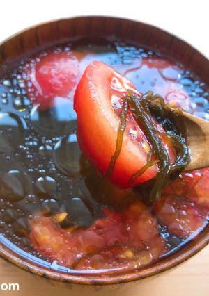 もずく酢とトマトのお吸い物-レシピのメイン写真