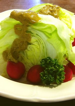 レタスのサラダ　ロメスコソース-レシピのメイン写真