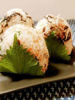 梅入り贅沢おにぎり-レシピのメイン写真