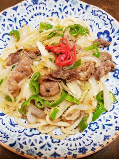 牛スジとミョウガの焼きうどん-レシピのメイン写真