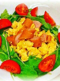 スクランブルエッグ&ウインナーのサラダ-レシピのメイン写真
