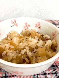 残り物ちらしすし飯で炊き込みご飯風味-レシピのメイン写真