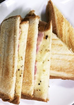 イタリアンハーブミックスでホットサンド-レシピのメイン写真