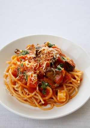 トマトソースで【茄子とトマトのパスタ】-レシピのメイン写真