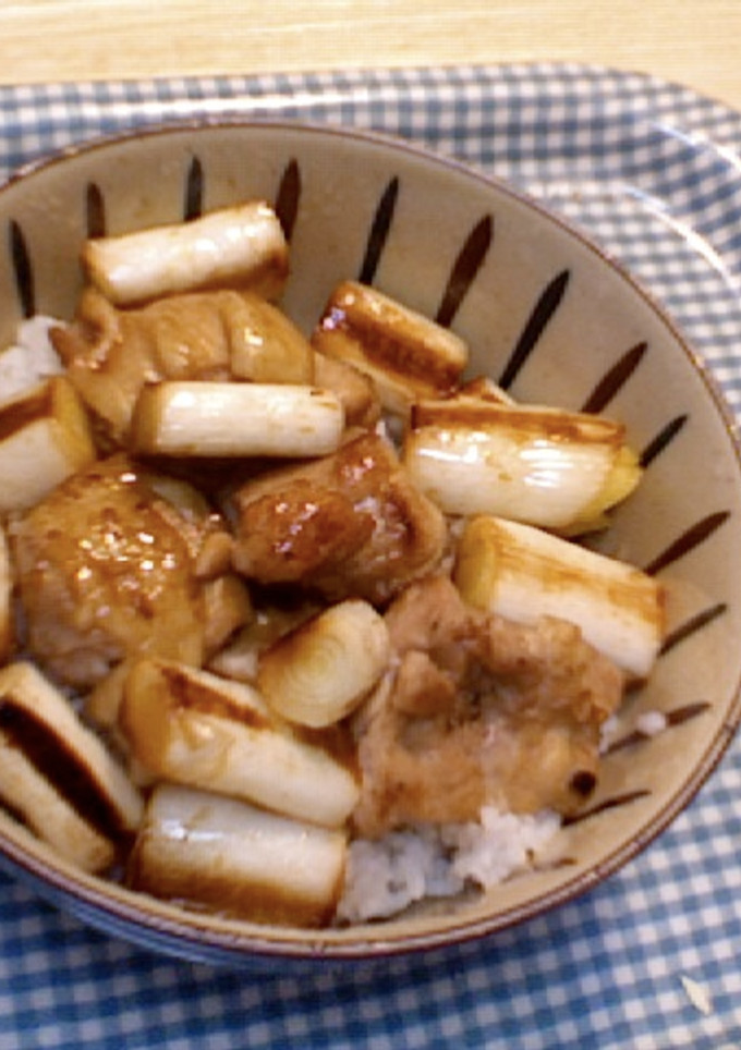 甘辛しょうゆの素で作る、鶏の照り焼き丼-レシピのメイン写真