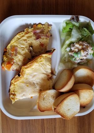 簡単朝ごはん！野菜入りふわふわ卵焼き-レシピのメイン写真