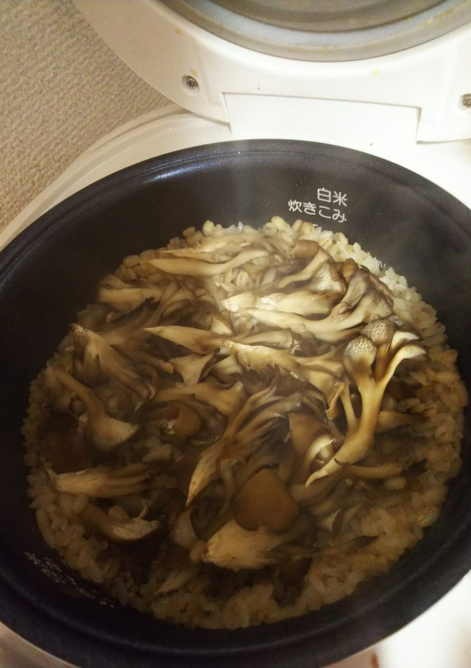 マイタケの炊き込みご飯-レシピのメイン写真