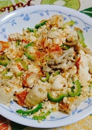ダシダを使った肉なしゴーヤーチャンプル-レシピのメイン写真