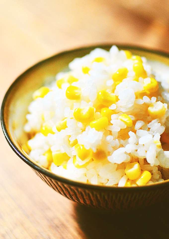 炊飯器で簡単。基本のとうもろこしご飯-レシピのメイン写真