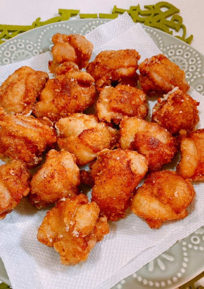 我が家の塩唐揚げと普通の唐揚げ2種類☆☆-レシピのメイン写真