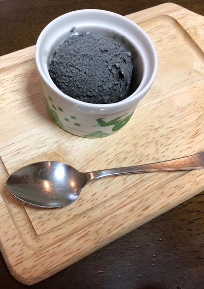 黒ごま好きのための濃厚黒ごまアイス！-レシピのメイン写真