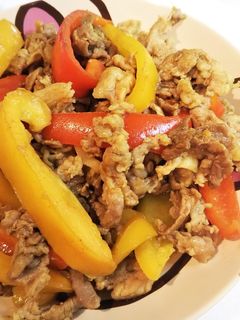節約&簡単!豚肉とパプリカのカレー炒め-レシピのメイン写真