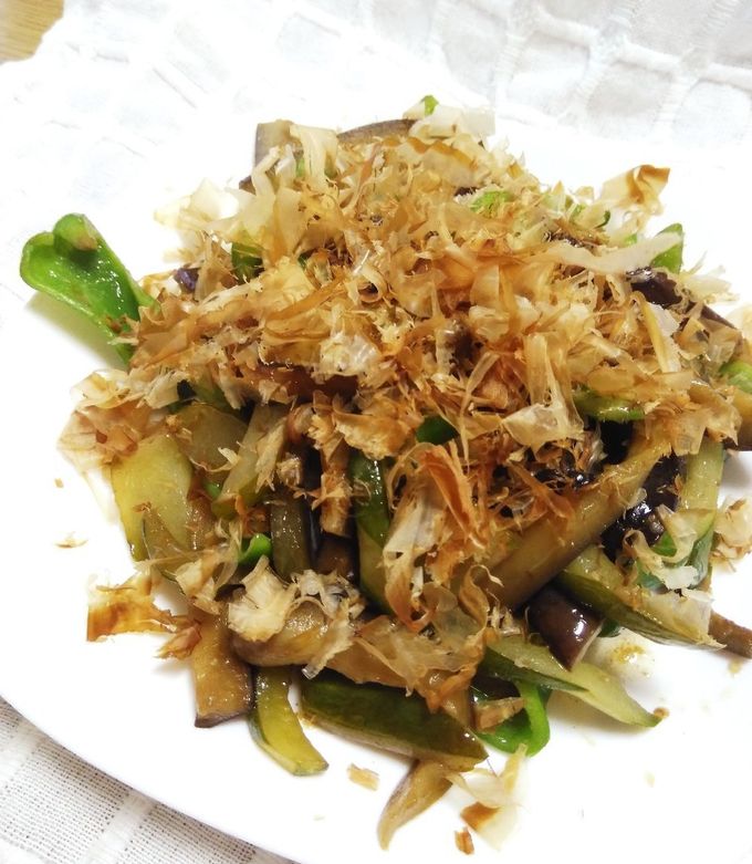 ナス胡瓜ピーマン麺つゆマヨ炒め鰹節のせ-レシピのメイン写真