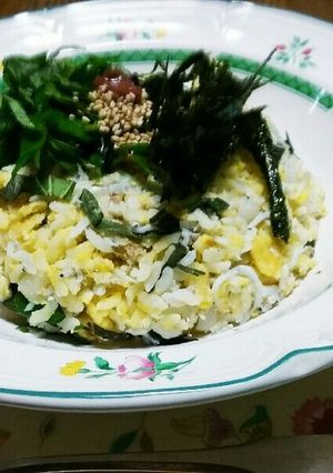 夏の炒飯(^q^)梅干と大葉とシラスで！-レシピのメイン写真