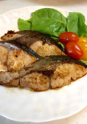 ♡ハマチのバター醤油♪♪いい香り〜〜♡-レシピのメイン写真