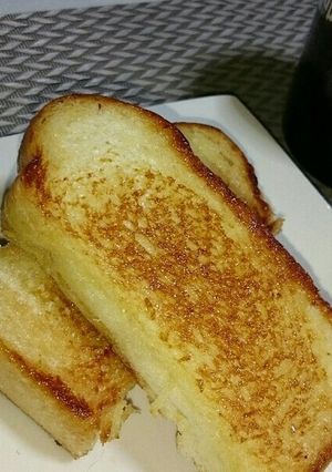 至福の美味さ！☆シュガーバタートースト☆-レシピのメイン写真