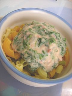 鮭フレークとほうれん草のクリームパスタ-レシピのメイン写真