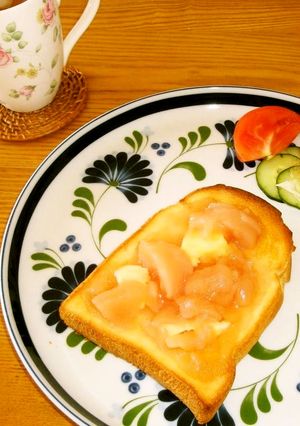 桃コンポートonトースト❤ピンクのジャム-レシピのメイン写真