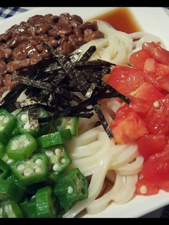 【トマトとオクラと納豆のぶっかけうどん】-レシピのメイン写真