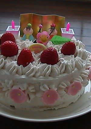 いちごミルク味のひな祭りケーキ-レシピのメイン写真