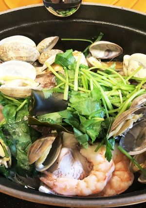 ストウブで魚介蒸し-レシピのメイン写真