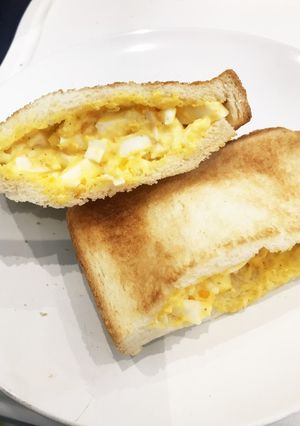 超絶簡単！？週末朝のたまごパン-レシピのメイン写真
