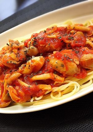 簡単リメイク☆鶏肉としめじのトマトパスタ-レシピのメイン写真
