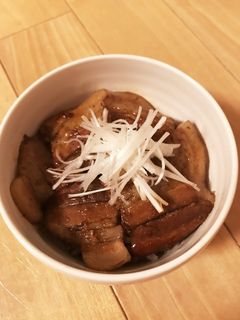 材料3つ♪豚バラ肉で!ガッツリ豚丼-レシピのメイン写真
