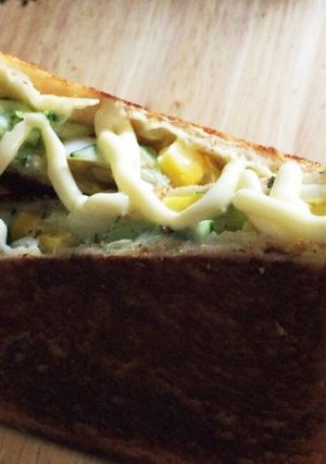 きゅうりとコーンのホットサンド-レシピのメイン写真