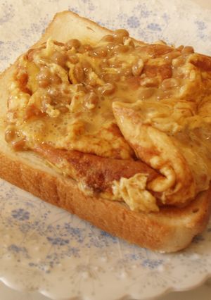 おいし~!納豆たまごトースト♪-レシピのメイン写真