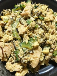 味付け簡単!鶏胸肉とゴーヤの塩昆布炒め-レシピのメイン写真